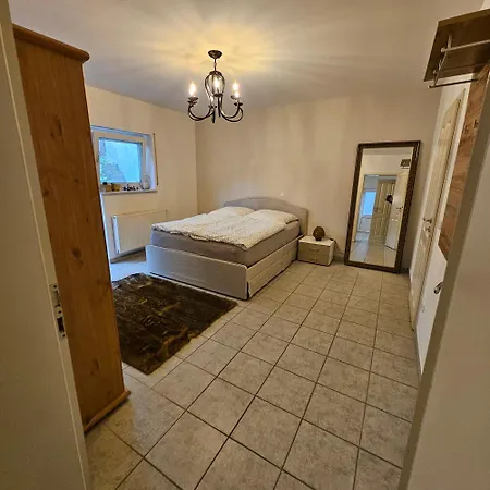 Komplette Fuer Bis Zu 4 Personen *