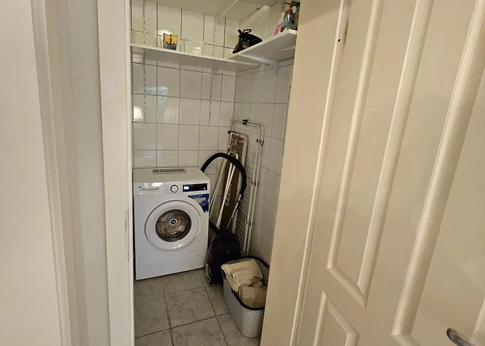 Komplette Fuer Bis Zu 4 Personen *